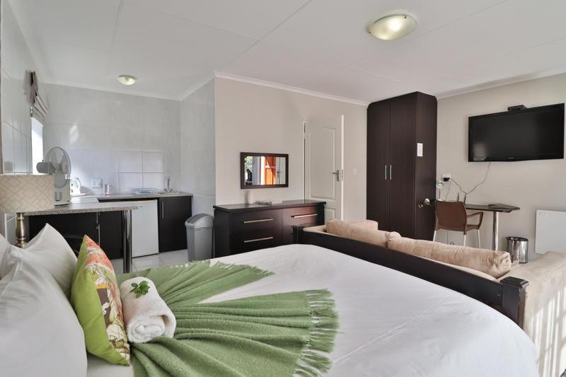 Fin And Feather Guest Lodge Boksburg Luaran gambar