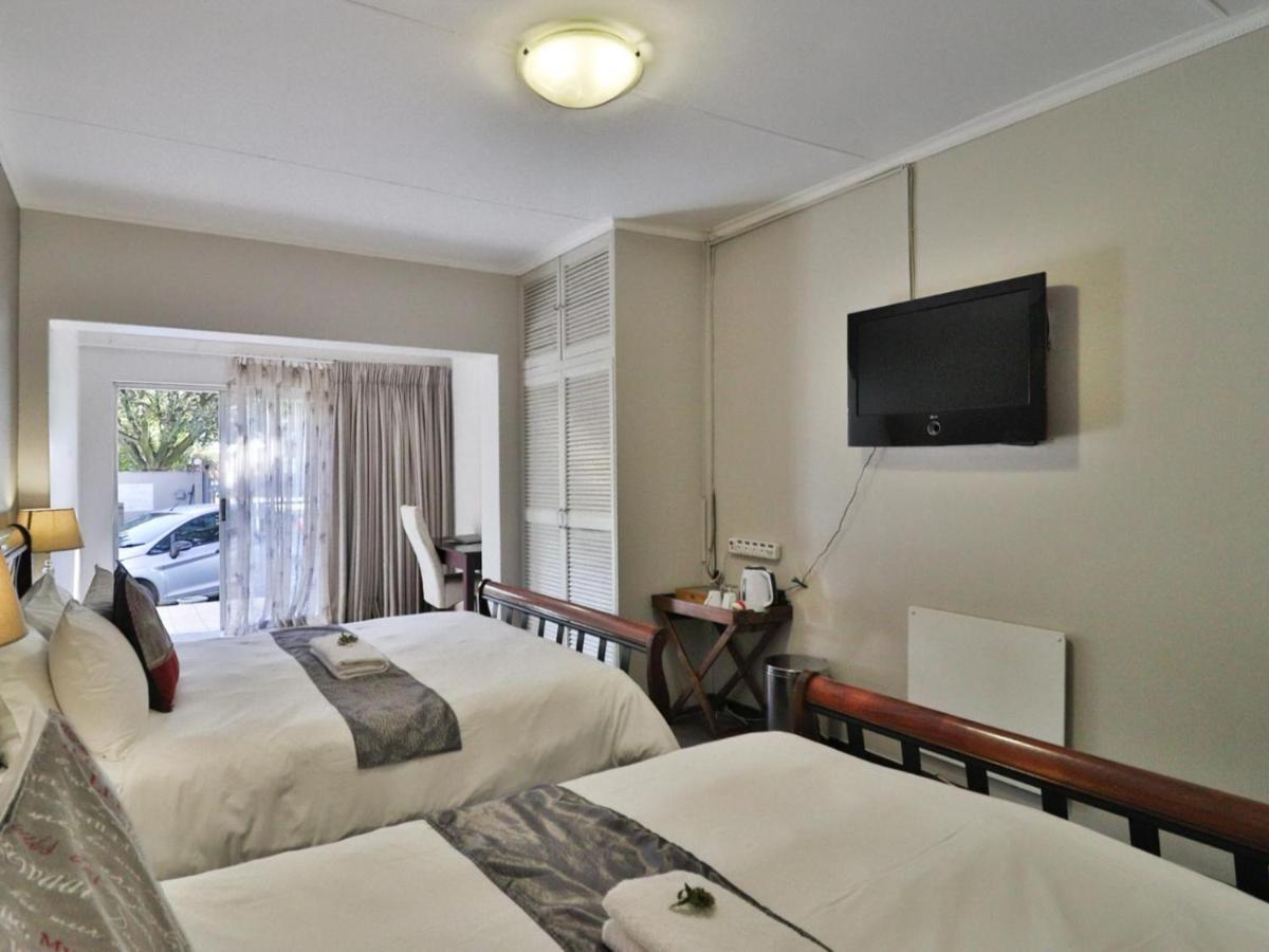Fin And Feather Guest Lodge Boksburg Luaran gambar