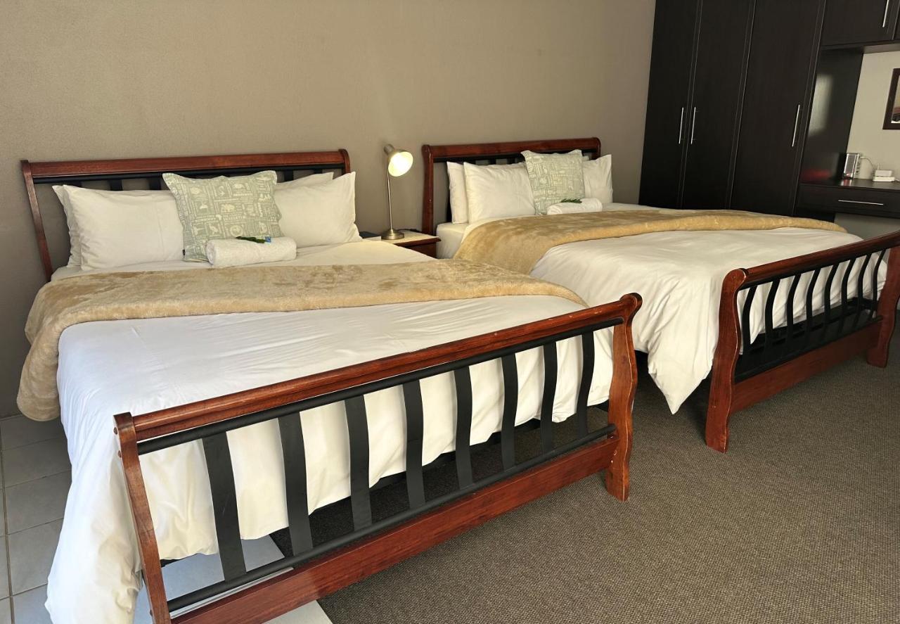 Fin And Feather Guest Lodge Boksburg Luaran gambar