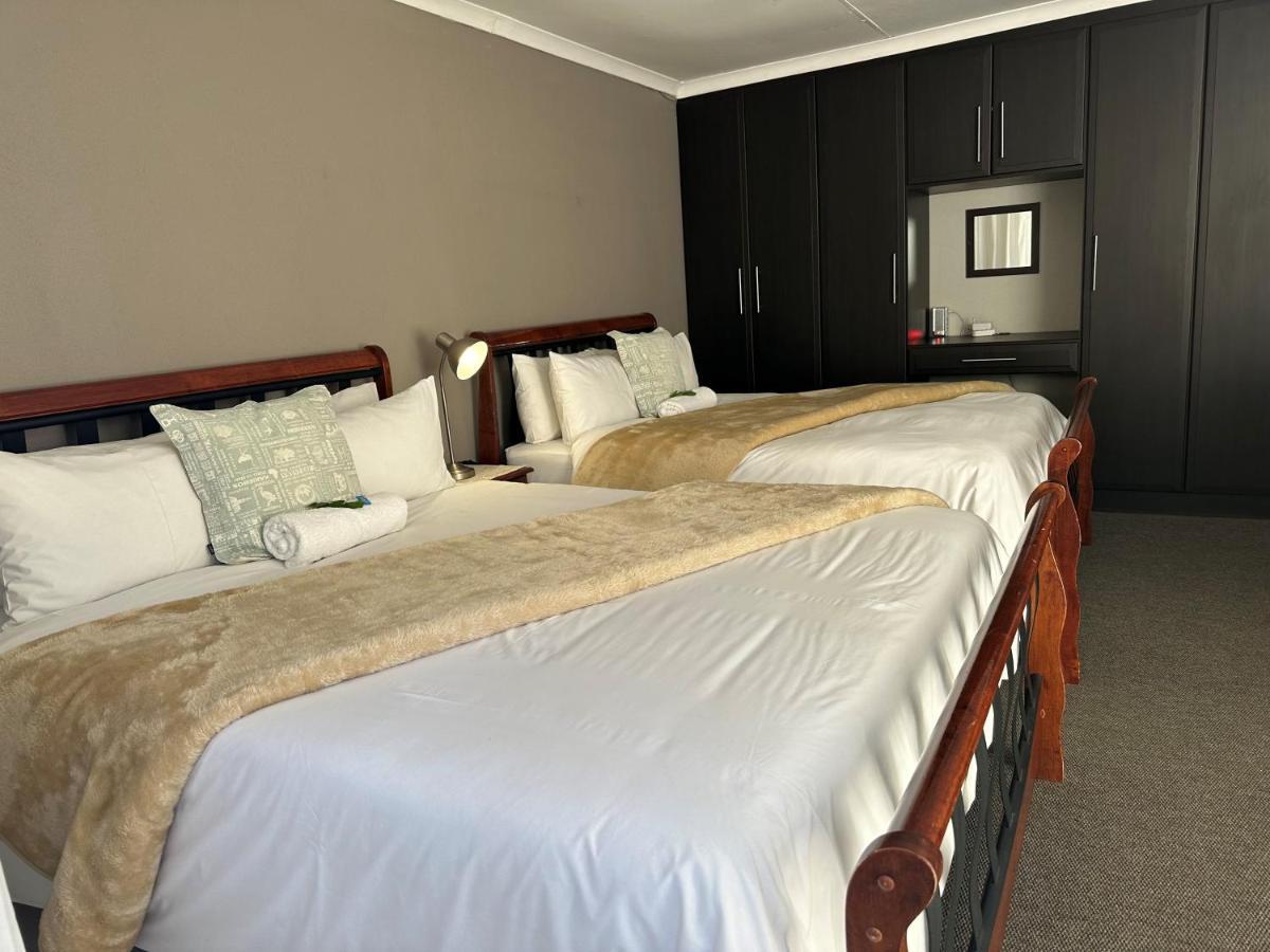 Fin And Feather Guest Lodge Boksburg Luaran gambar