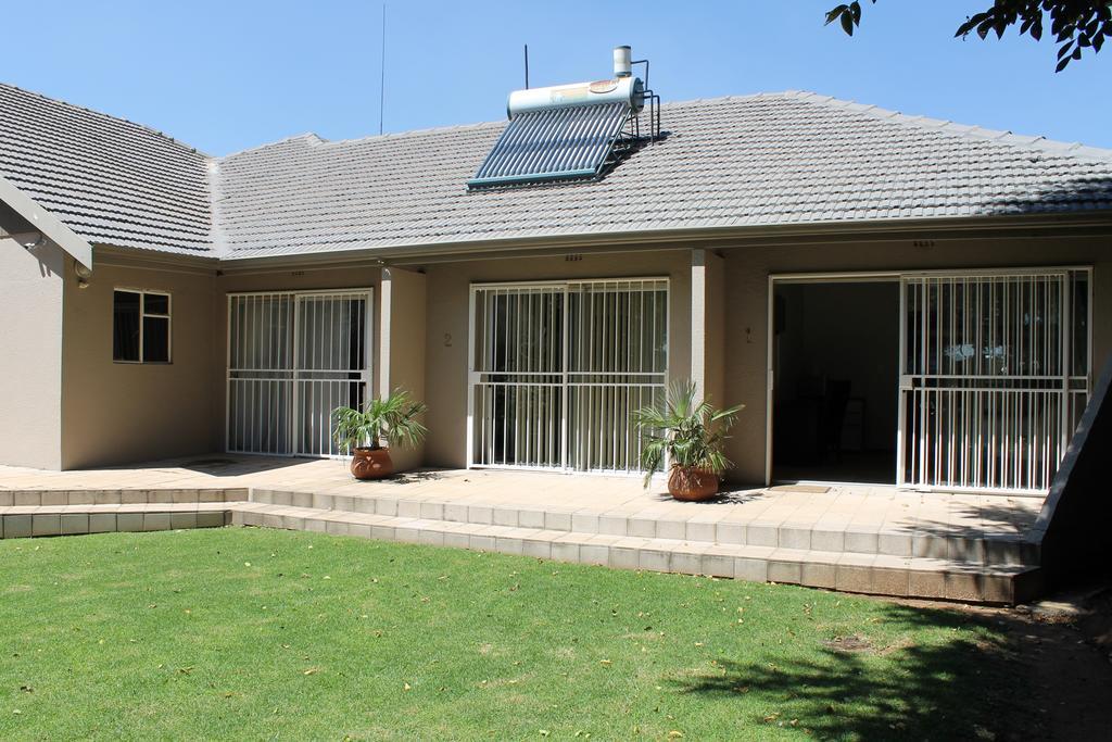 Fin And Feather Guest Lodge Boksburg Luaran gambar
