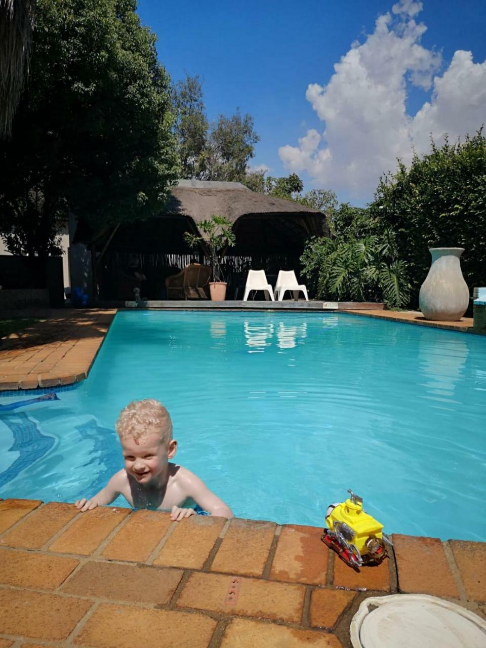 Fin And Feather Guest Lodge Boksburg Luaran gambar