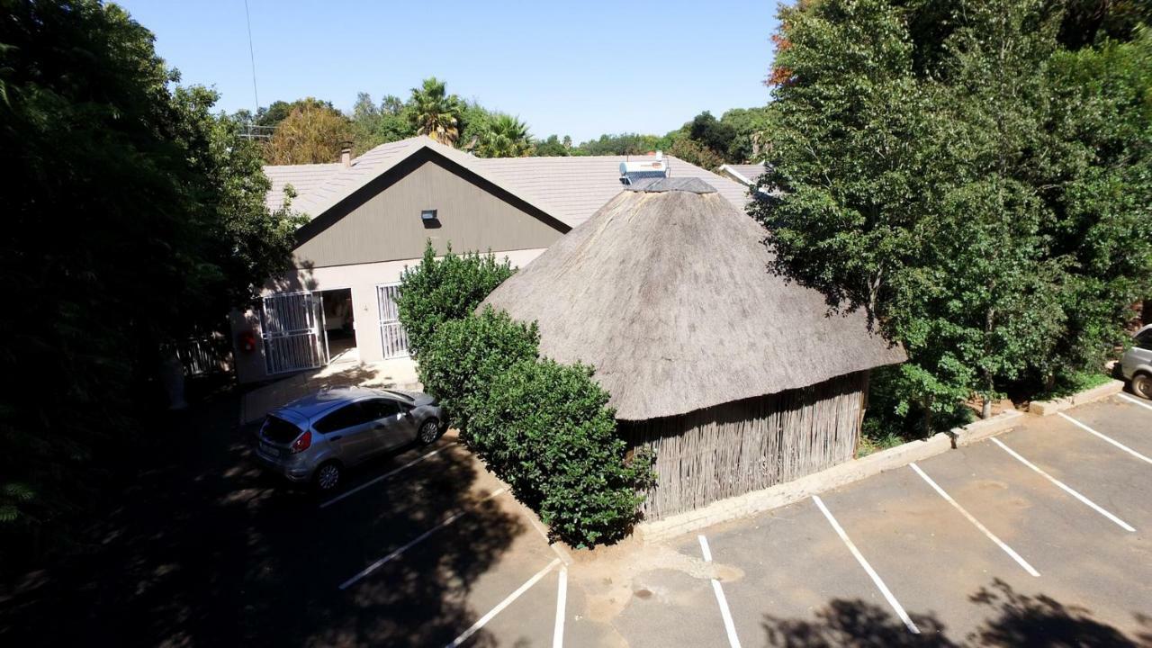 Fin And Feather Guest Lodge Boksburg Luaran gambar