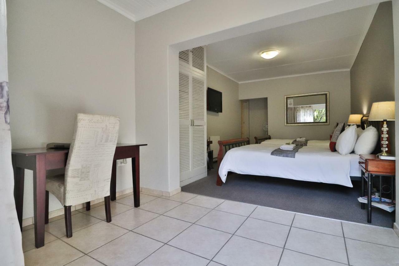 Fin And Feather Guest Lodge Boksburg Luaran gambar