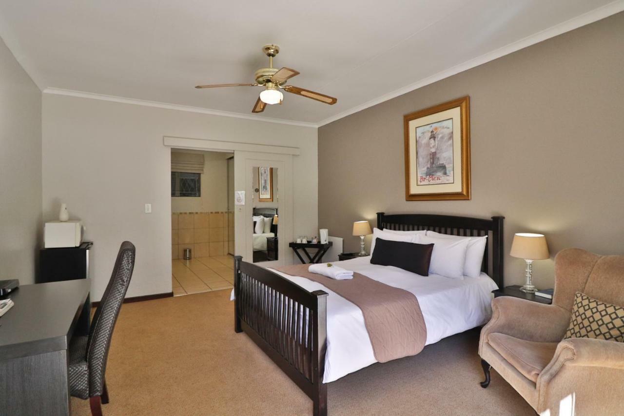 Fin And Feather Guest Lodge Boksburg Luaran gambar